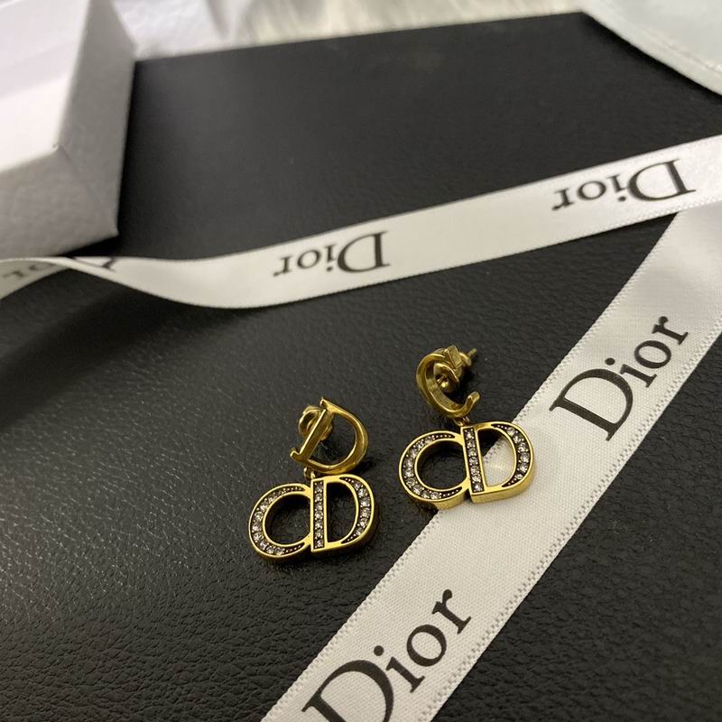 Dior Earring 06lyr657